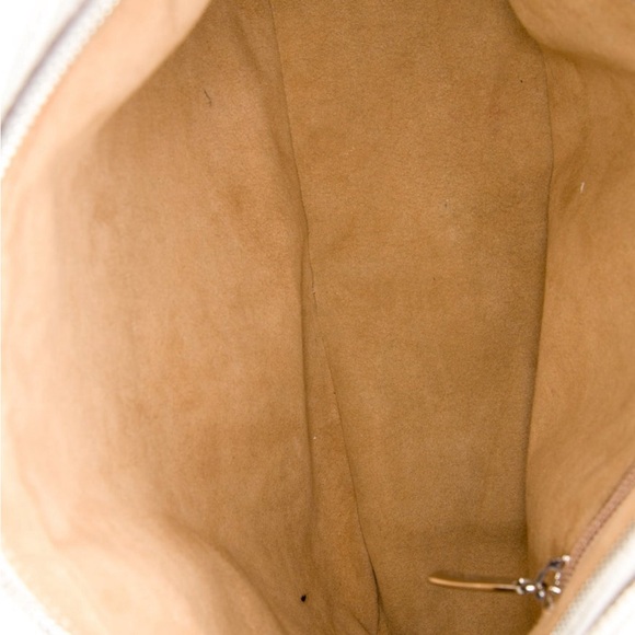 SALVATORE FERRAGAMO Leather Bag. - Picture 4 of 16